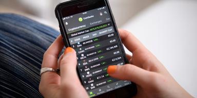 Det är fortsatt stor risk att handla med krypto trots nya regler varnar FI.