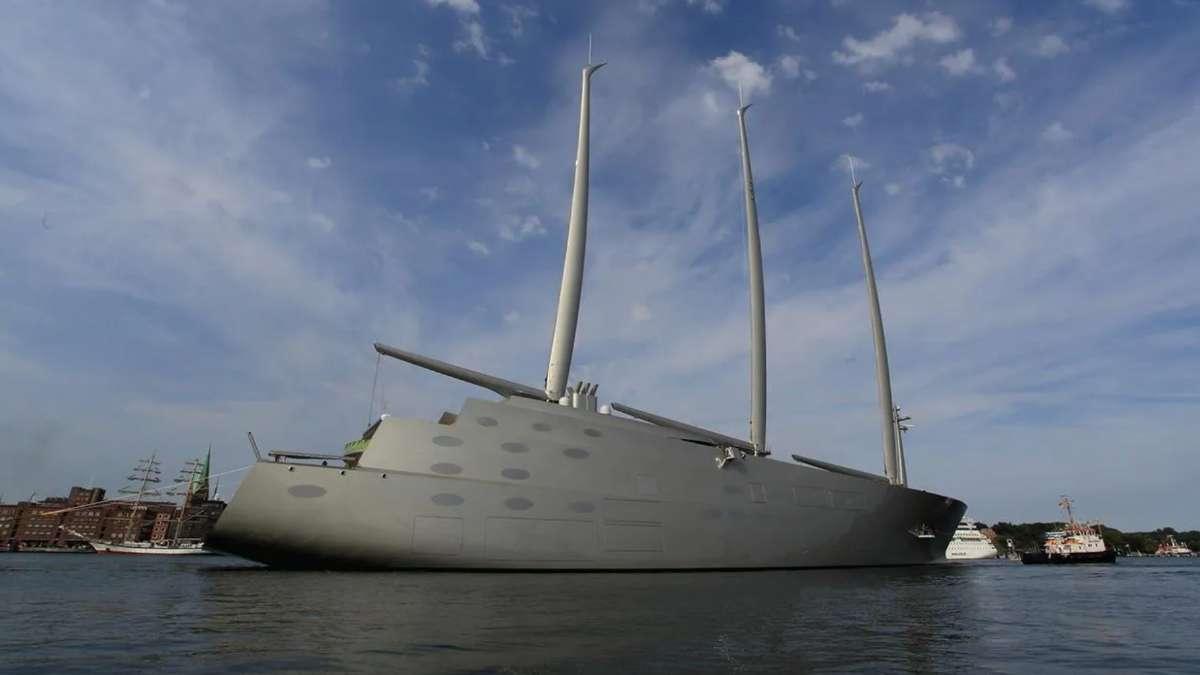 Sailing yacht A