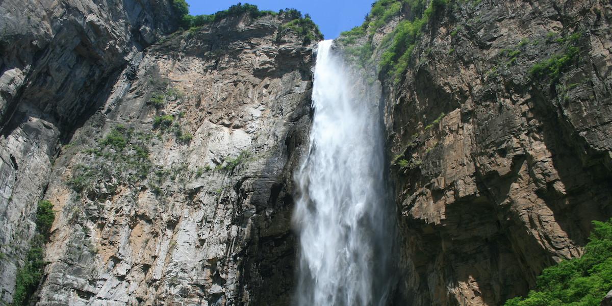 Kinas högsta vattenfall Yuntai