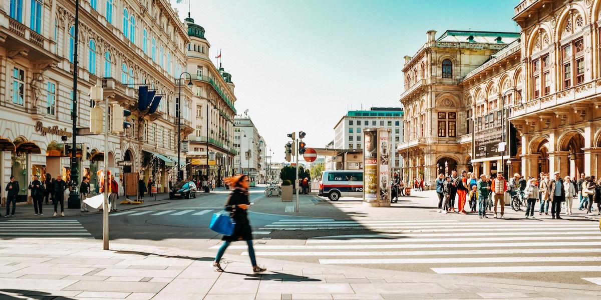 Wien har återigen utsetts till världens bästa stad att leva och bo i