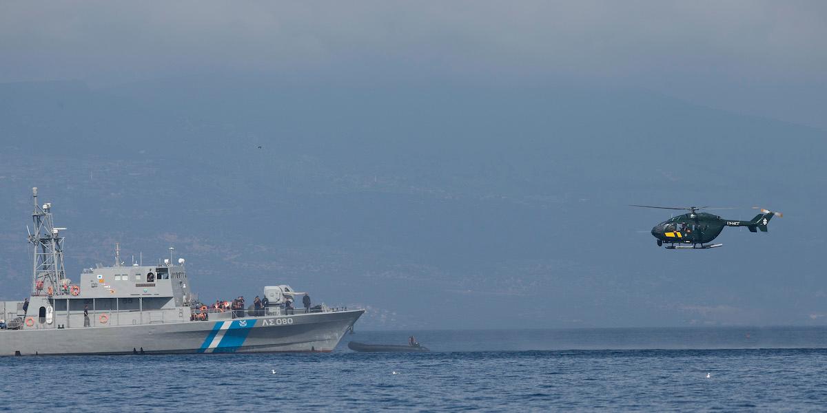 Nio av dödsfallen ska ha skett när den grekiska kustbevakningen medvetet kastat migranter överbord