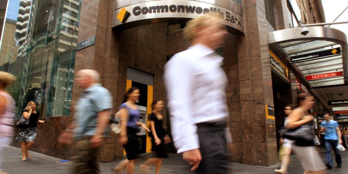Kritik mot Australiens storbanker för höga avgifter