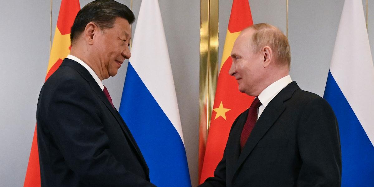 Kina och Ryssland hotar väst