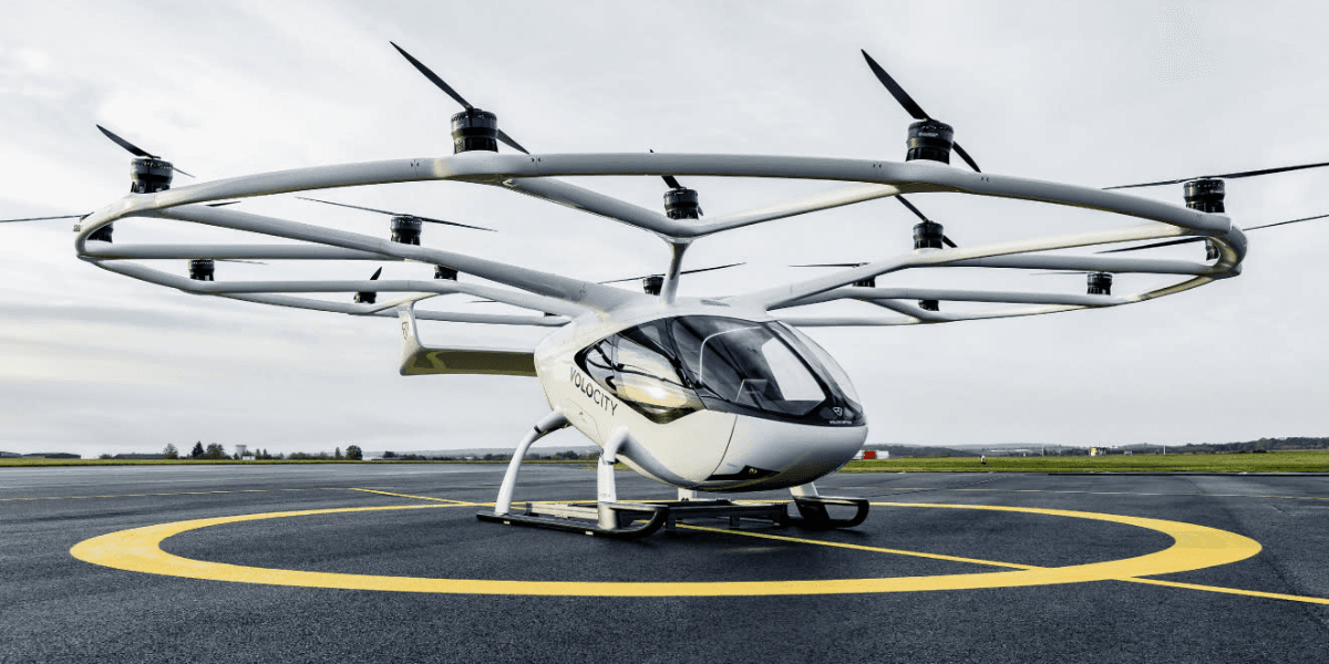 Flygande eltaxis är verkligen på gång. Flera företag kommer ut med modeller och nu handlar det mest om infrastrukturen. (Foto: Volocopter)