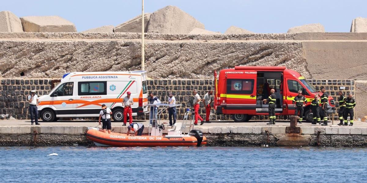 Miljardär saknas efter olycka med yacht