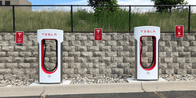 Tesla öppnar upp sina laddstationer för fler. Men var försiktig. (Foto: Getty Images)