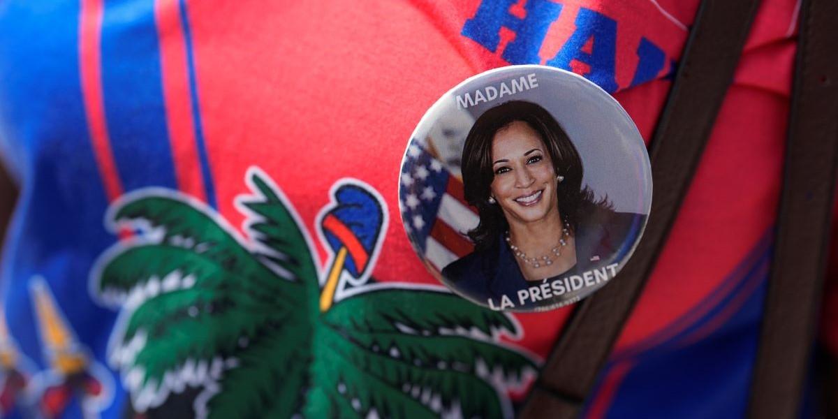 Kamala Harris lyfter som person i opinionsmätningar