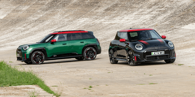 Två nya heta elbilar från Mini lanseras under mässan i Paris. En Aceman och klaasisk Cooper. (Foto: Mini)