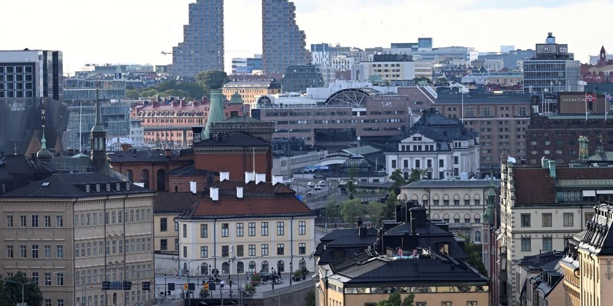 Bostadsbyggandet måste minska de närmaste åren, enligt Swedbank