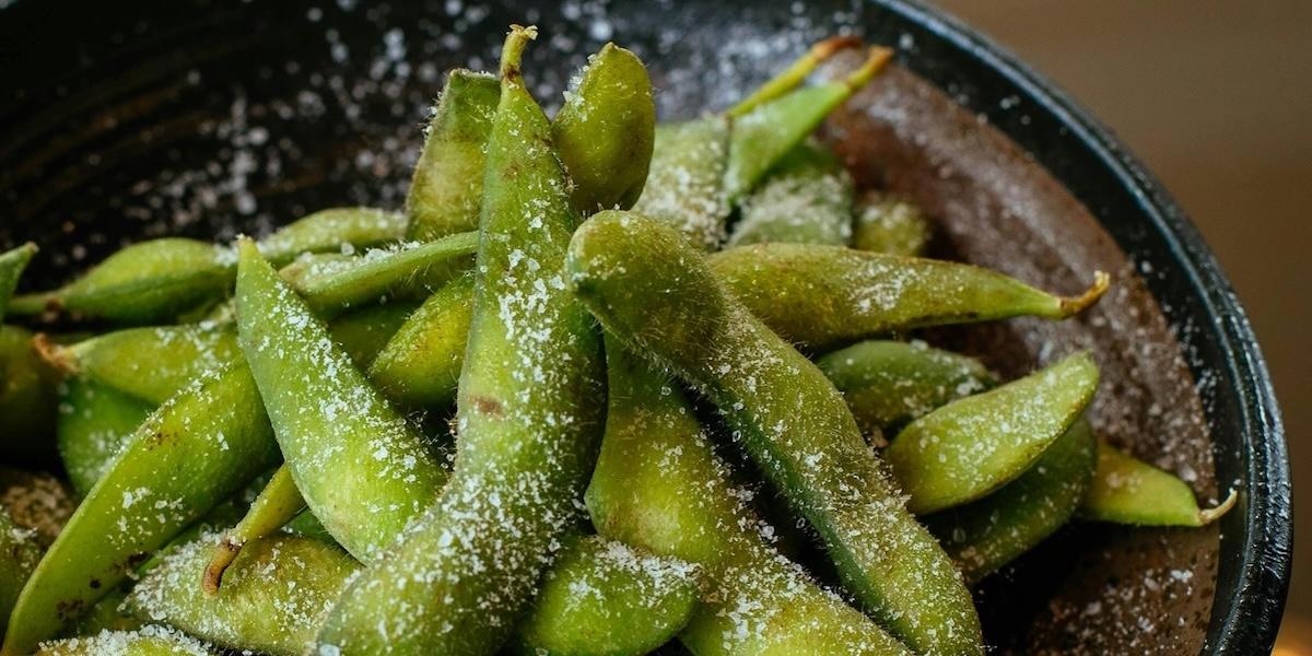 Edamame är ett naturligt sömnpiller och ett snack du kan förlita dig på innan läggdags.