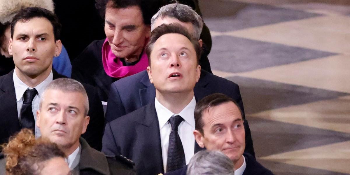 Ja vad händer egentligen med Tesla-aktien? Det stormar kring Musk, mer än vanligt.