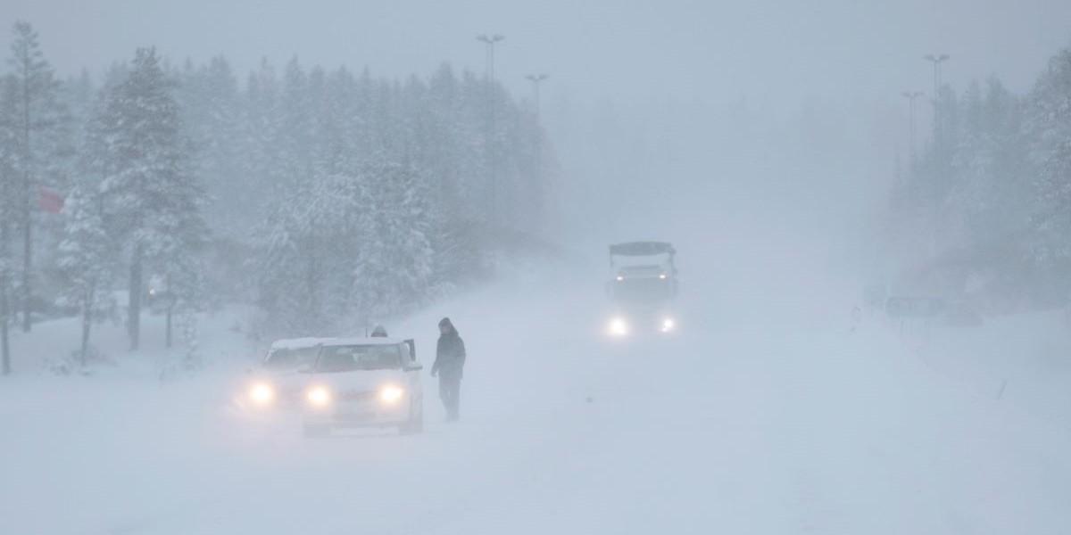 Kom ihåg att tömma bilen om det är kallt