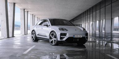 Elektriska Porsche Macan ska samsas med bensinare. (Foto: Porsche)