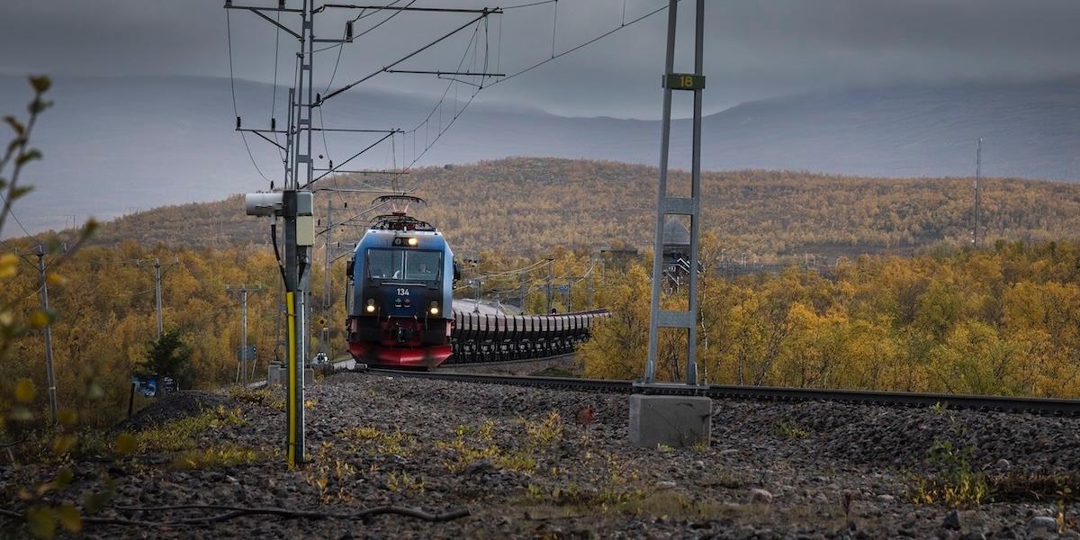 Regeringen har en ny plan för Malmbanan, som dock sågas av kritiker.